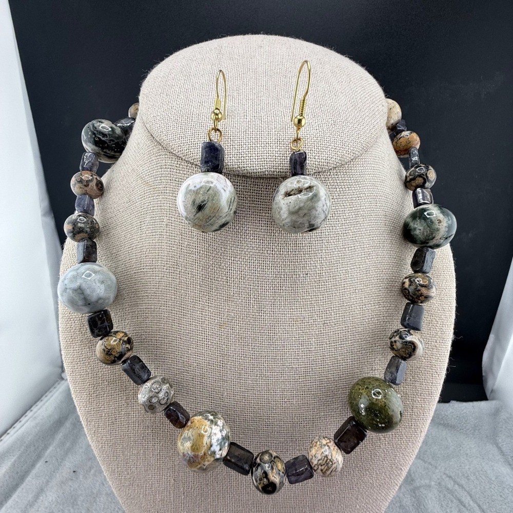 Polished Stone Statement Necklace Pierced Earring Set 17"